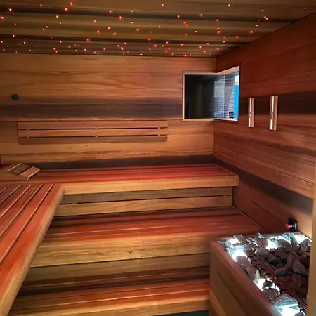 Luxus-mountain-suite Belvita Mit Sauna * Флимс